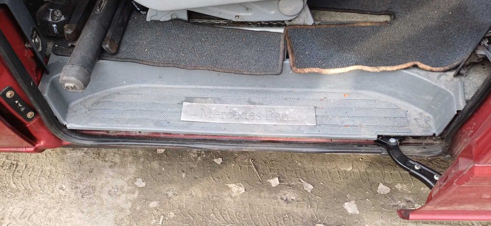 Мерседес Віано 2004