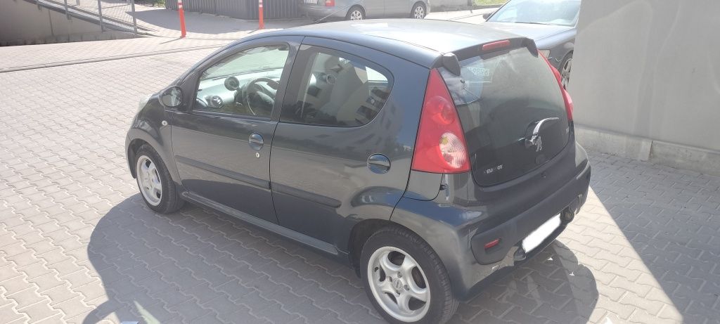 Peugeot 107/Toyota Aygo 1.0 benzyna 5Drzwi/klima/ISOFIX/zarej.w Polsce