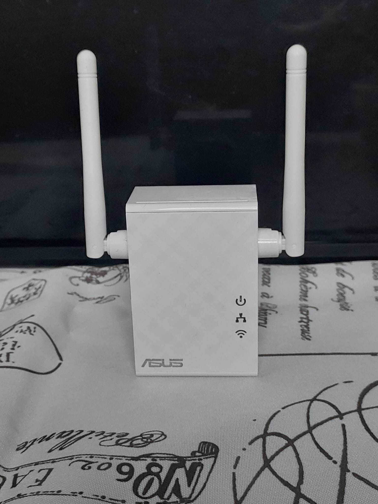 Wzmacniacz sygnału Wi-Fi Asus RP-N12 Repeater