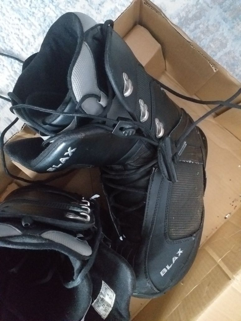 Buty Snowboardowe BLAX 42 rozmiar---czarne,używane,wygodne---Łódż