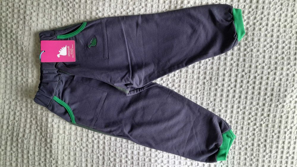 Nowe Spodnie Dresowe granatowe 76/80 cm firma Smoczek