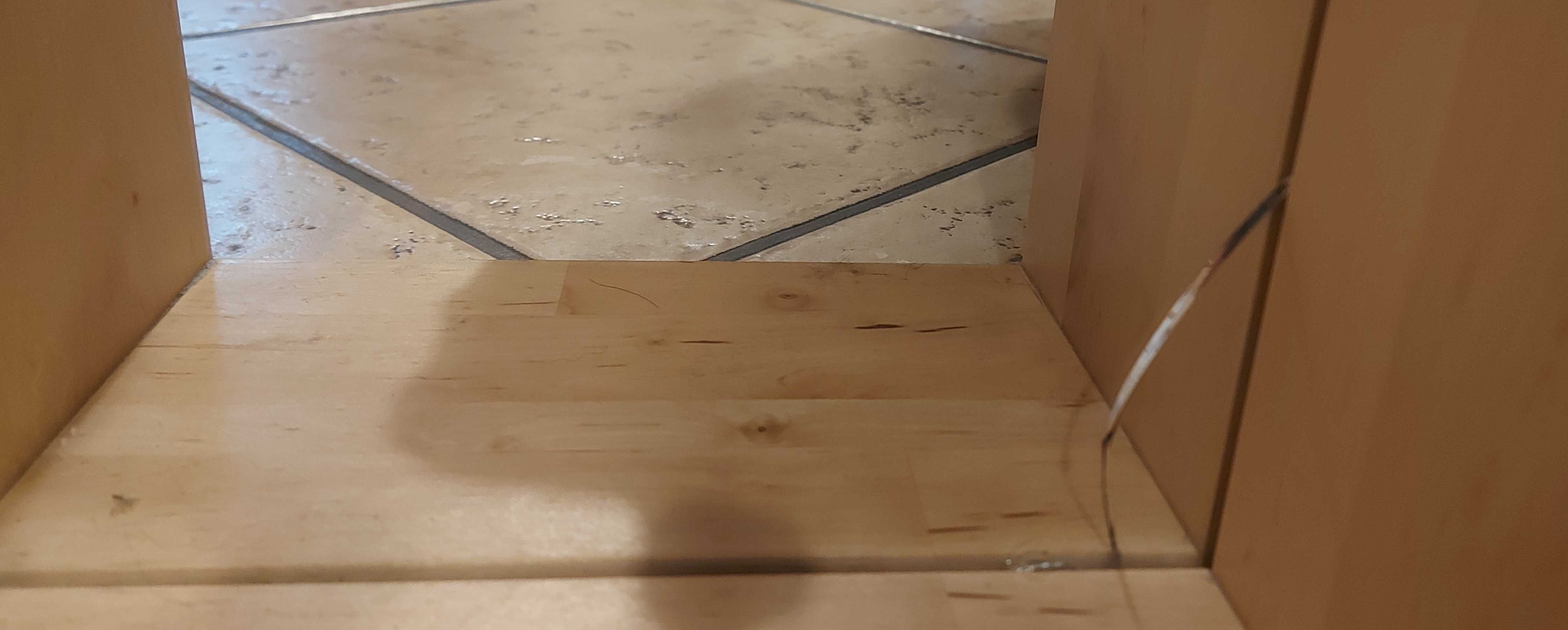 Półka, regał, szafka,MOLGER IKEA  z lustrem