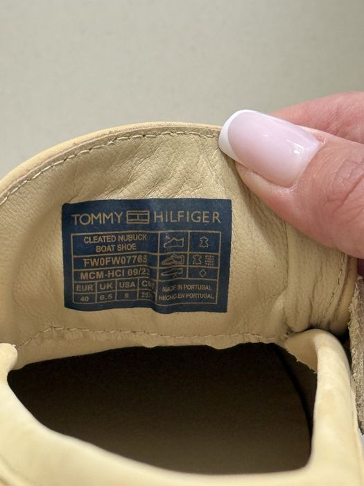 Skórzane loafersy mokasyny TOMMY HILFIGER nowe z metką r. 40 beżowe