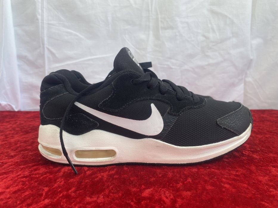 Кросівки Nike Air MAX GUILE