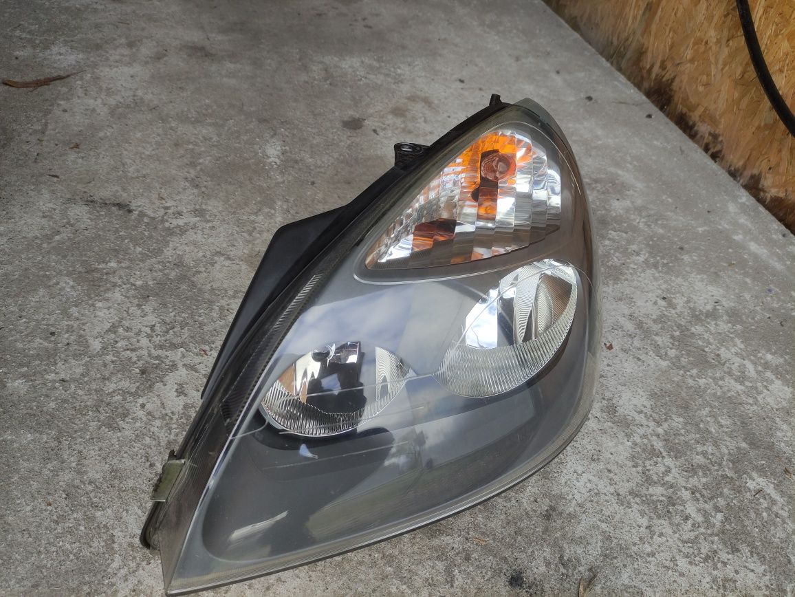 Lampa lewa przednia Renault Clio II Lift