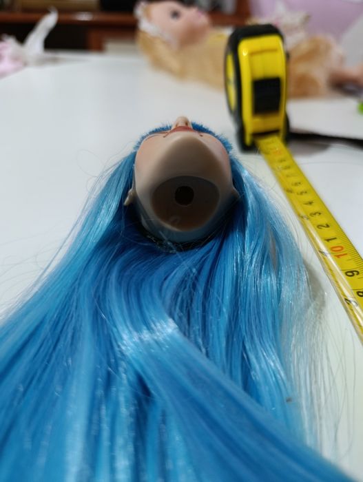Głowa dla lalki bjd z niebieskimi włosami