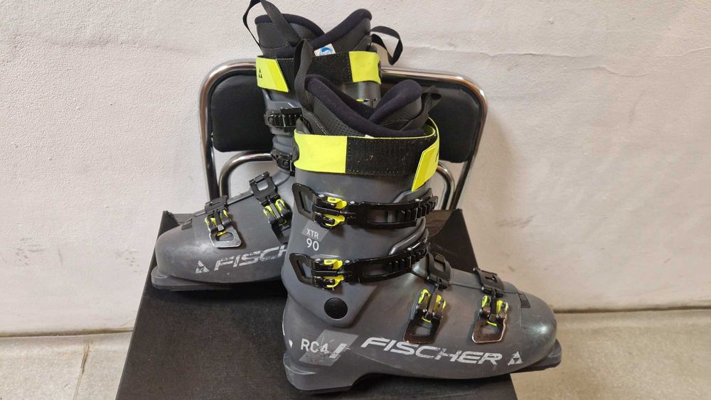 buty Fischer rc4 90 HV XTR 29/29,5