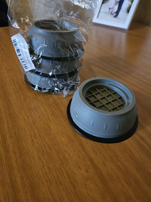 Антивібраційні підставка для пральної машини