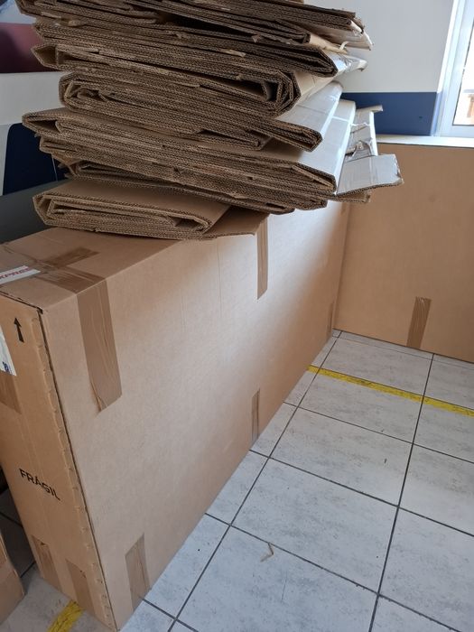 Vendo papelão para quem quiser comprar