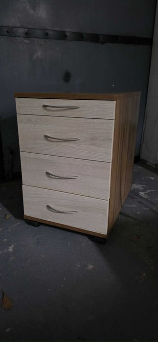 Komoda - kontenerek z trzema szufladami