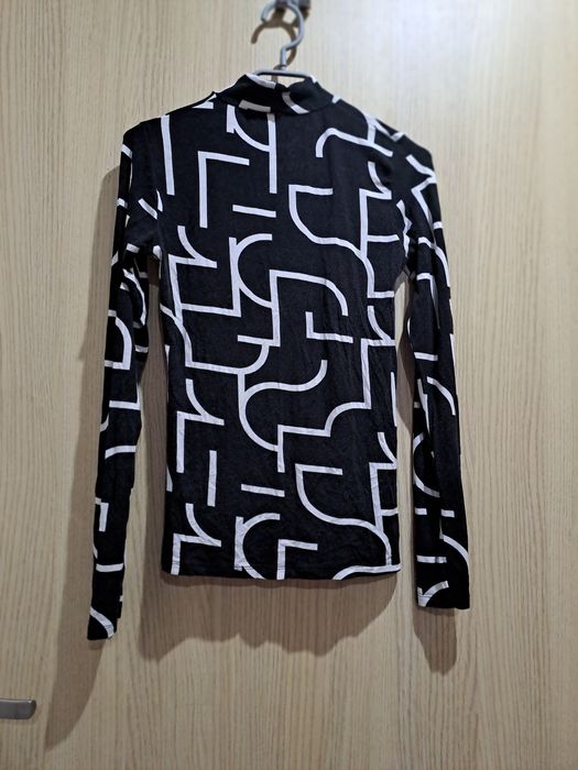 (1111) Golfik damski r.S