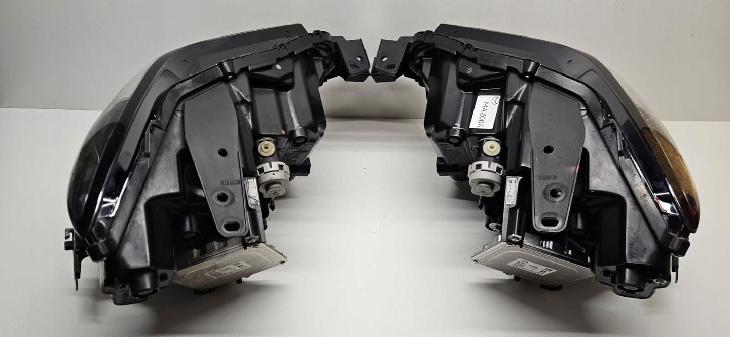 MAZDA CX30 CX-30 REFLEKTOR FULL LED LAMPA LEWA PRAWA 14PIN DFR7