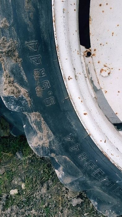 Wąskie koła, koła do międzyrzędzi 9.5 R 44 OPONY JAK NOWE!