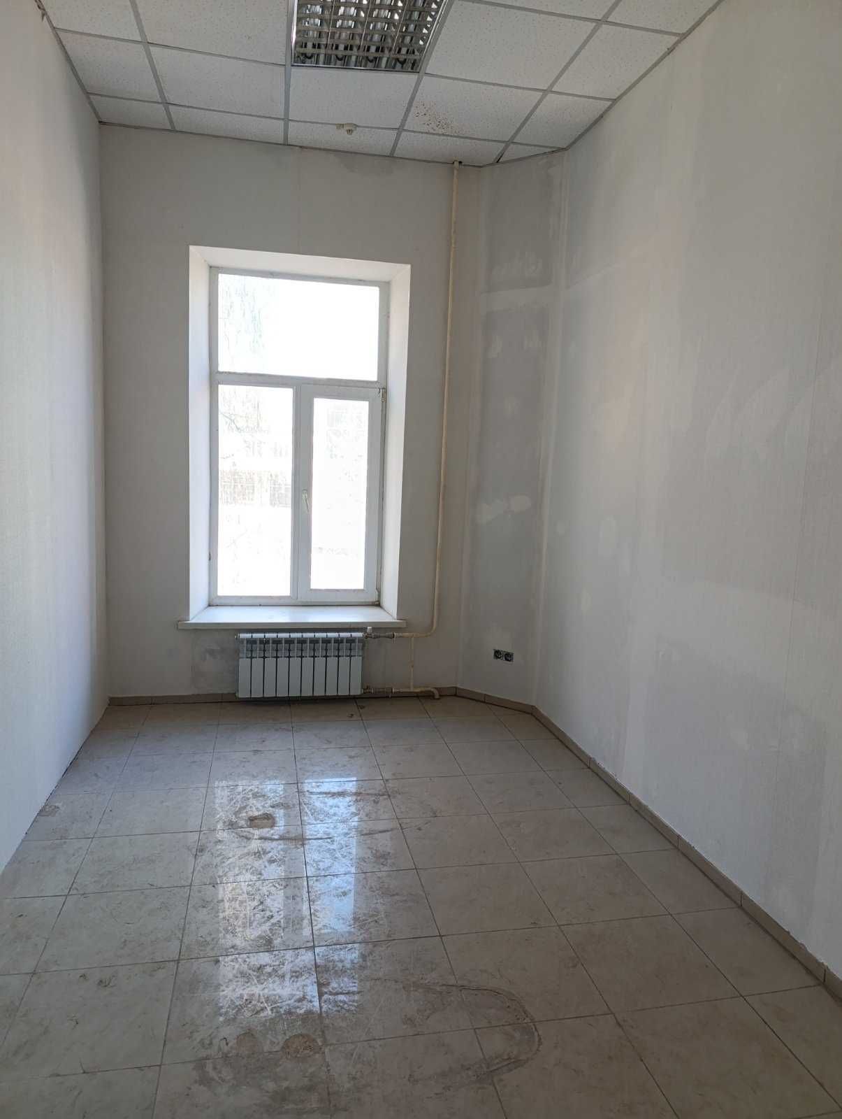 Аренда ОФИС 44м2 и 57м2 ЦЕНТР МЕТРО Конный рынок 150грн/м2