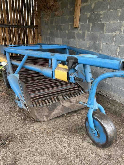 Продам терміново копачку катеен, причіп на тягах!