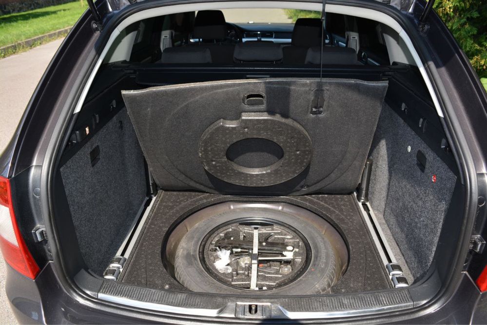 Skoda Superb 2 2010р. || покоління, в кузові універсал.