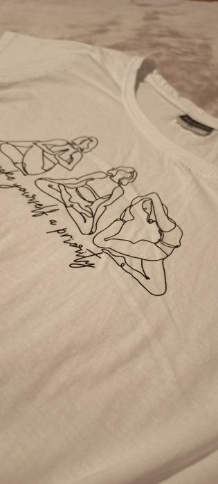 T-shirt Beloved damski założony raz lub dwa, z motywem, z metki XXXL p