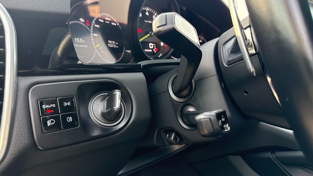 Porche Cayenne E-Hibryd (IVA DISCRIMINADO)