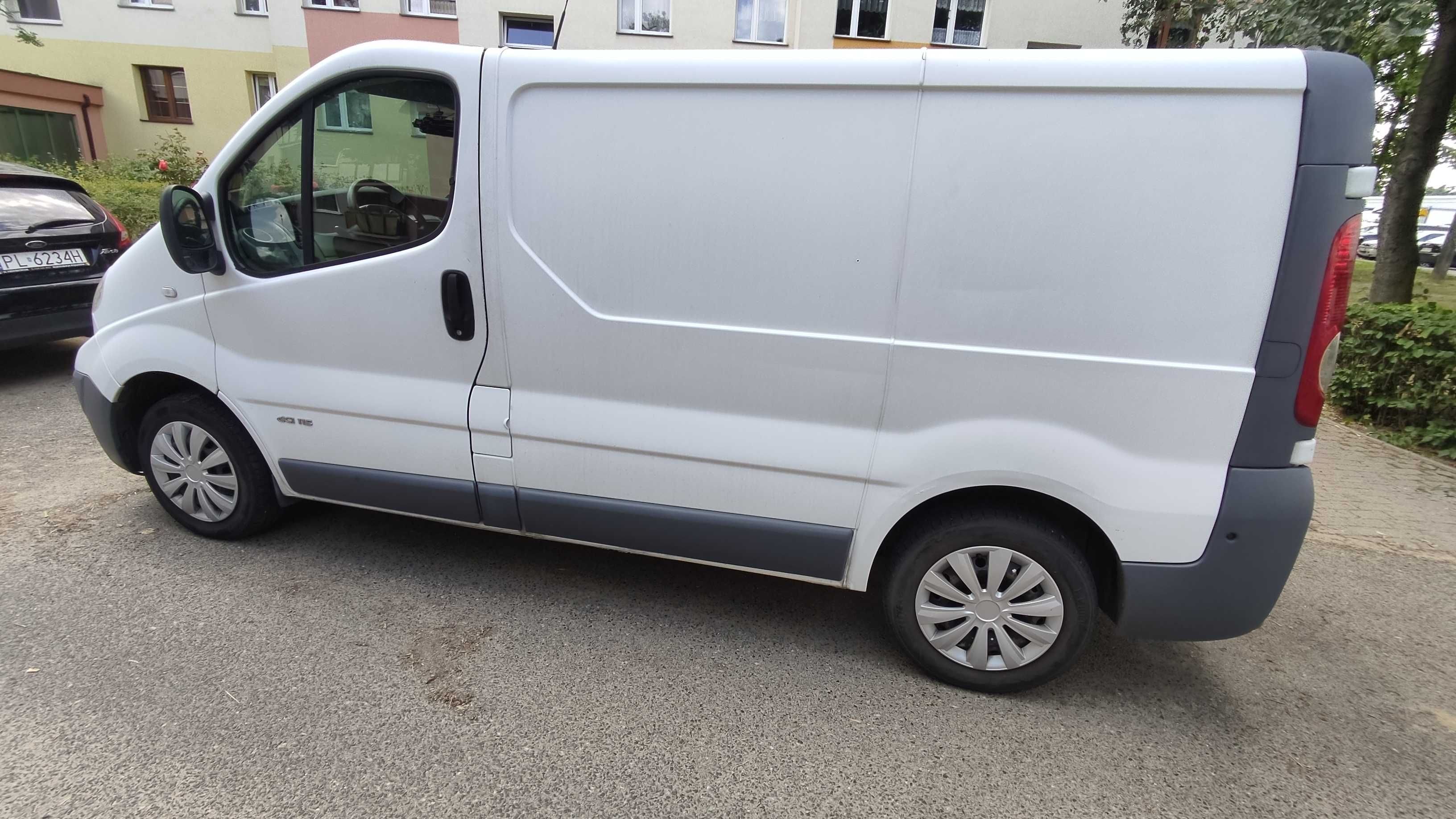Nissan Primastar 2.0 dCi 115KM 3 osobowy