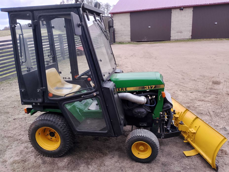 Ciągniczek John Deere 317