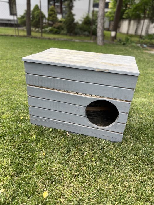 Buda dla psa 85x60x60