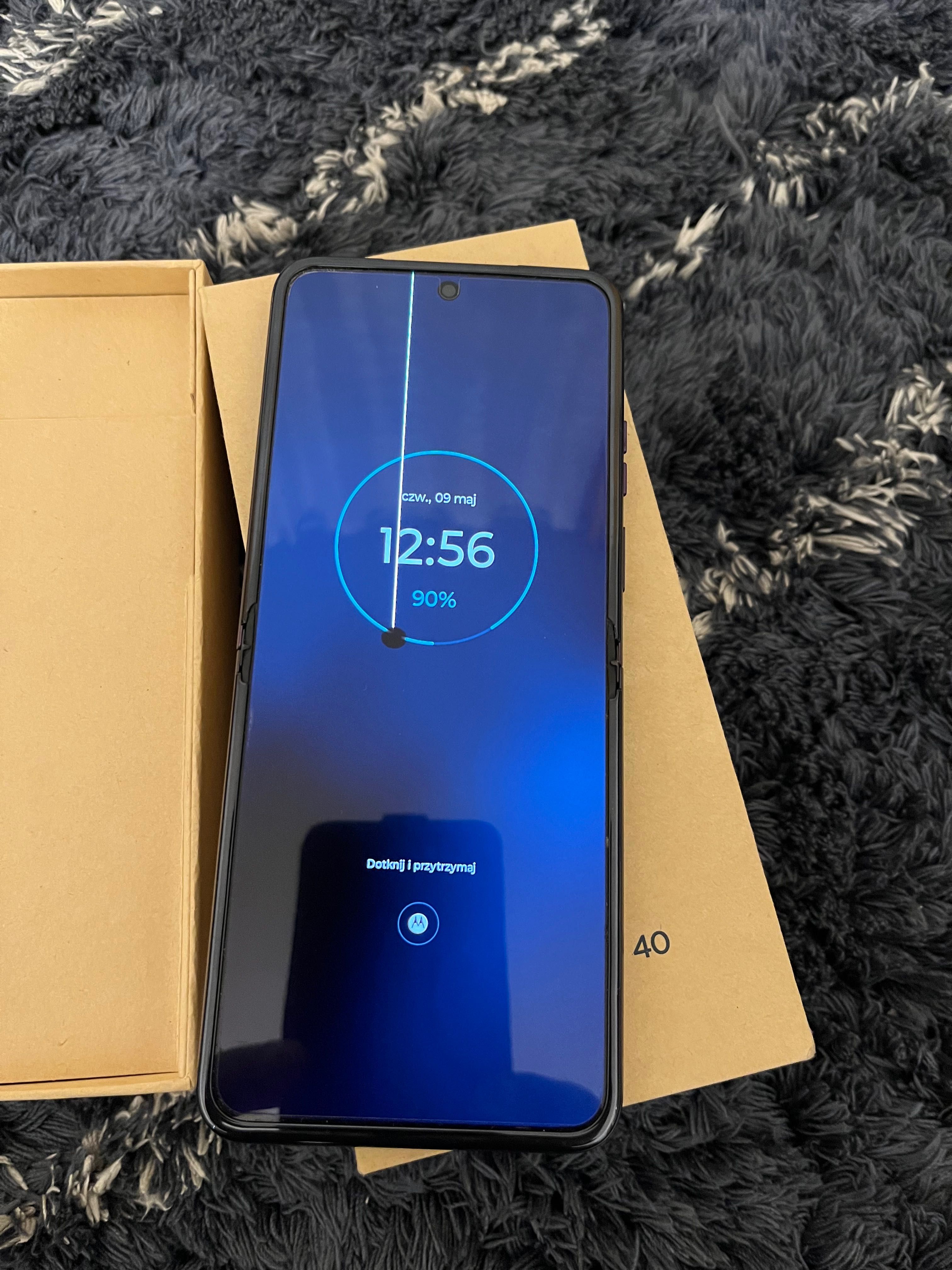 Motorola Razr 40 256GB fioletowy składany