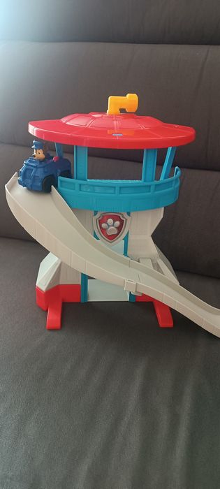 Psi Patrol wieża obserwacyjna