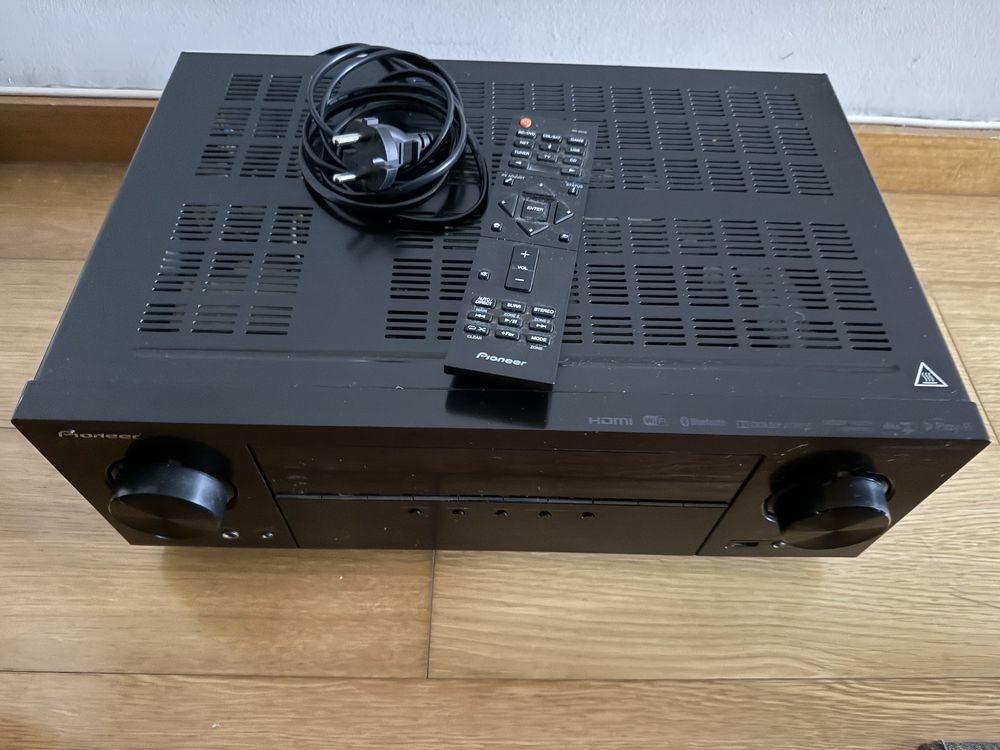 Pioneer VSX832 5.1 4K