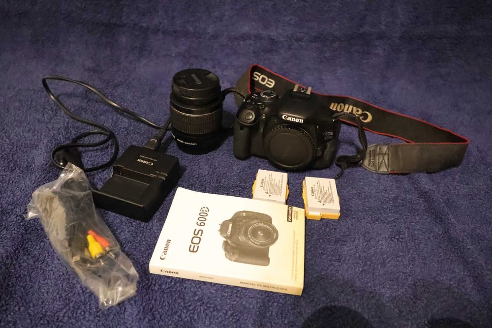Canon Eos 600D + 18-55m efs