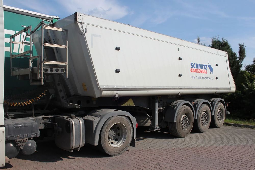 Schmitz Cargobull  88000 netto mały przebieg waga 5487kg 30m3 jeden właściciel WIELTON