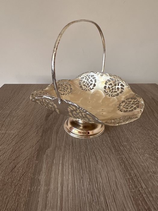 Винтажная посеребренная конфетница