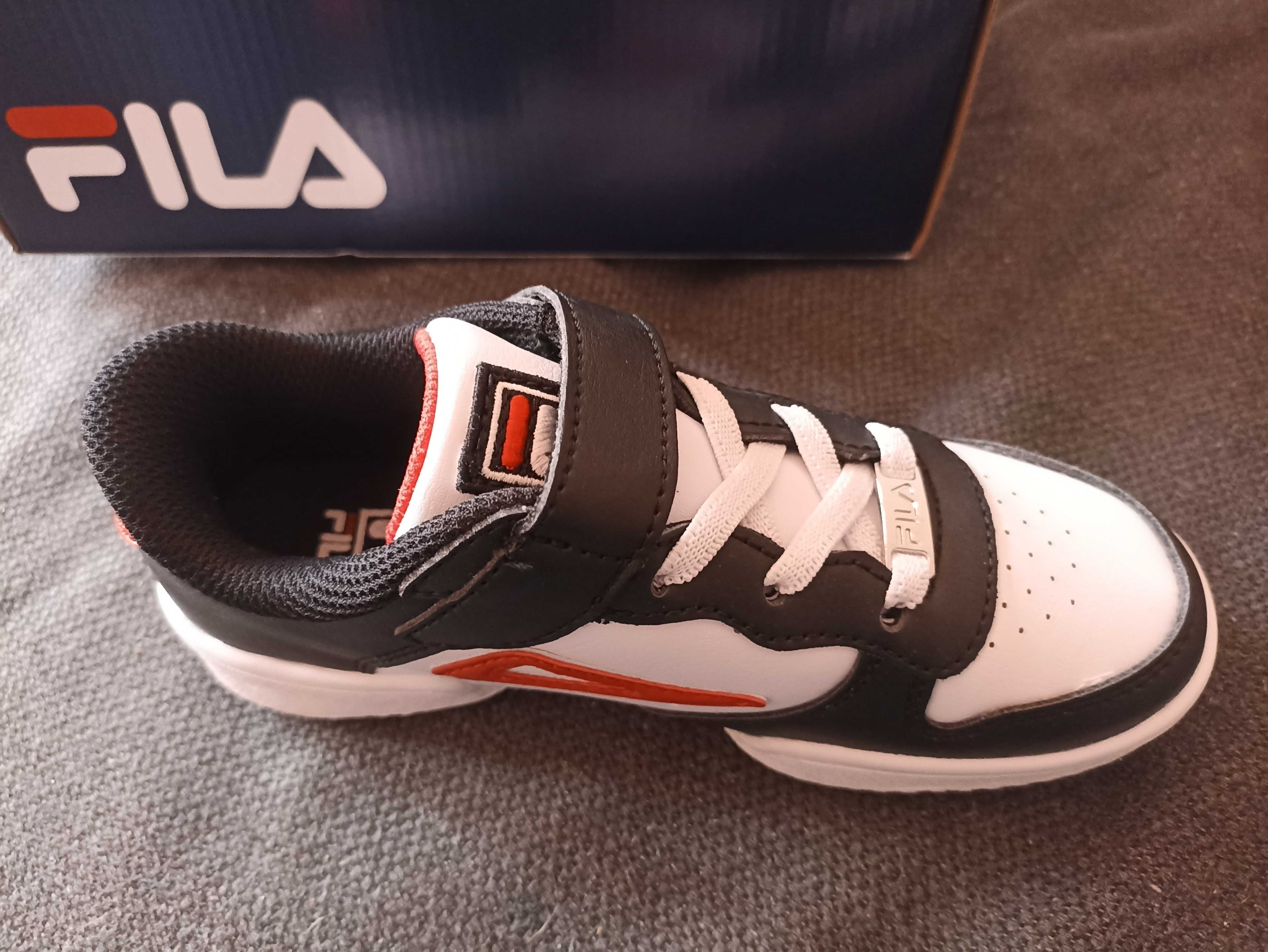 Sapatilhas Fila 100 TN Kid nº32 "novos"