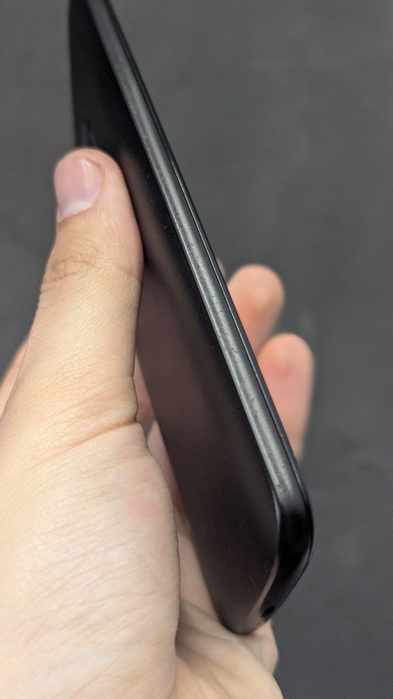 Бюджетна Motorola Moto E5 Play 2/16GB