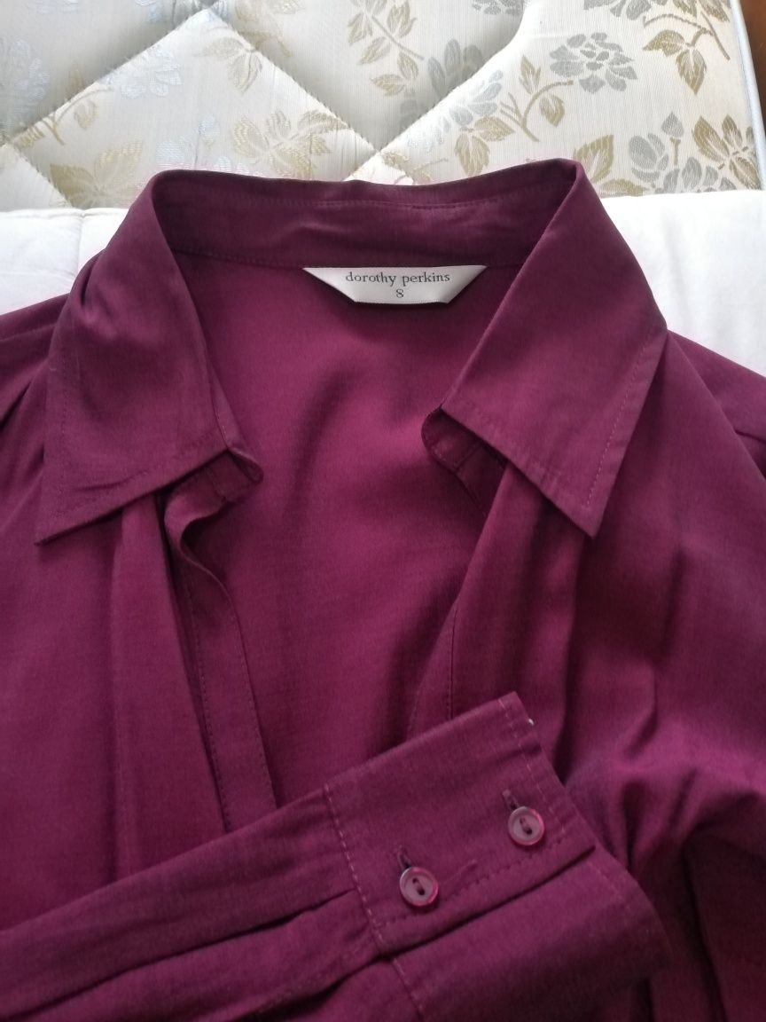 Blusa Bordeaux. Tamanho S. Fluida, veste muito bem.