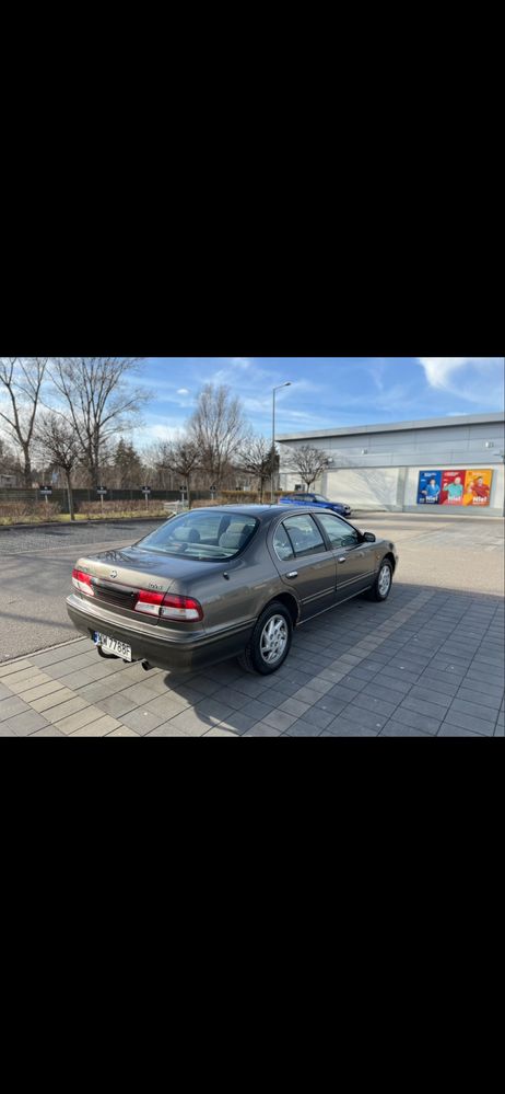 Nissan Maxima QX 3.0 V6 192km