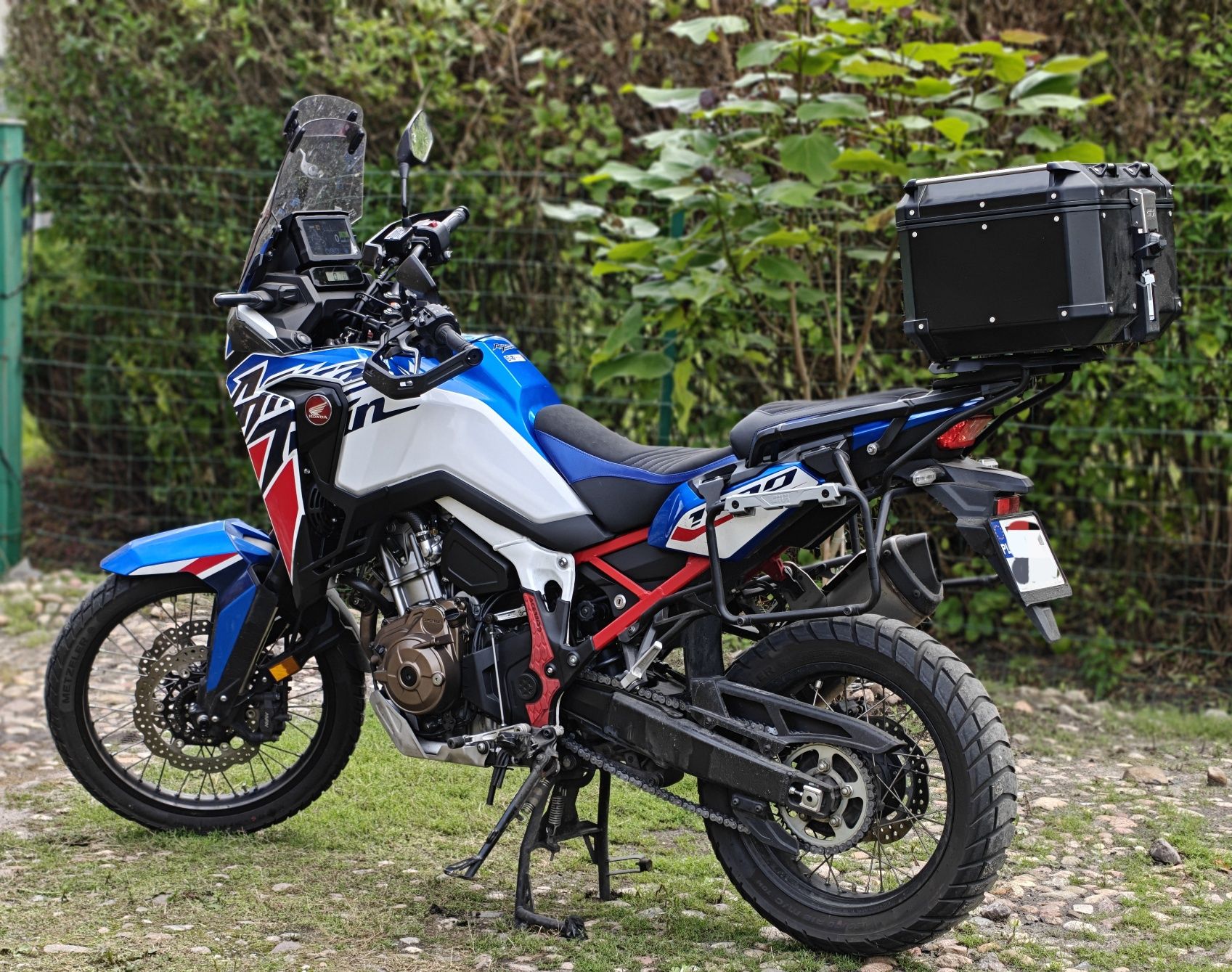 Honda CRF1100L Africa Twin 2023, Polski salon