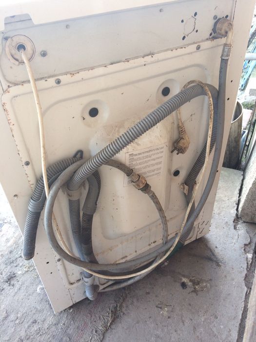 продам пральню машину неробоча