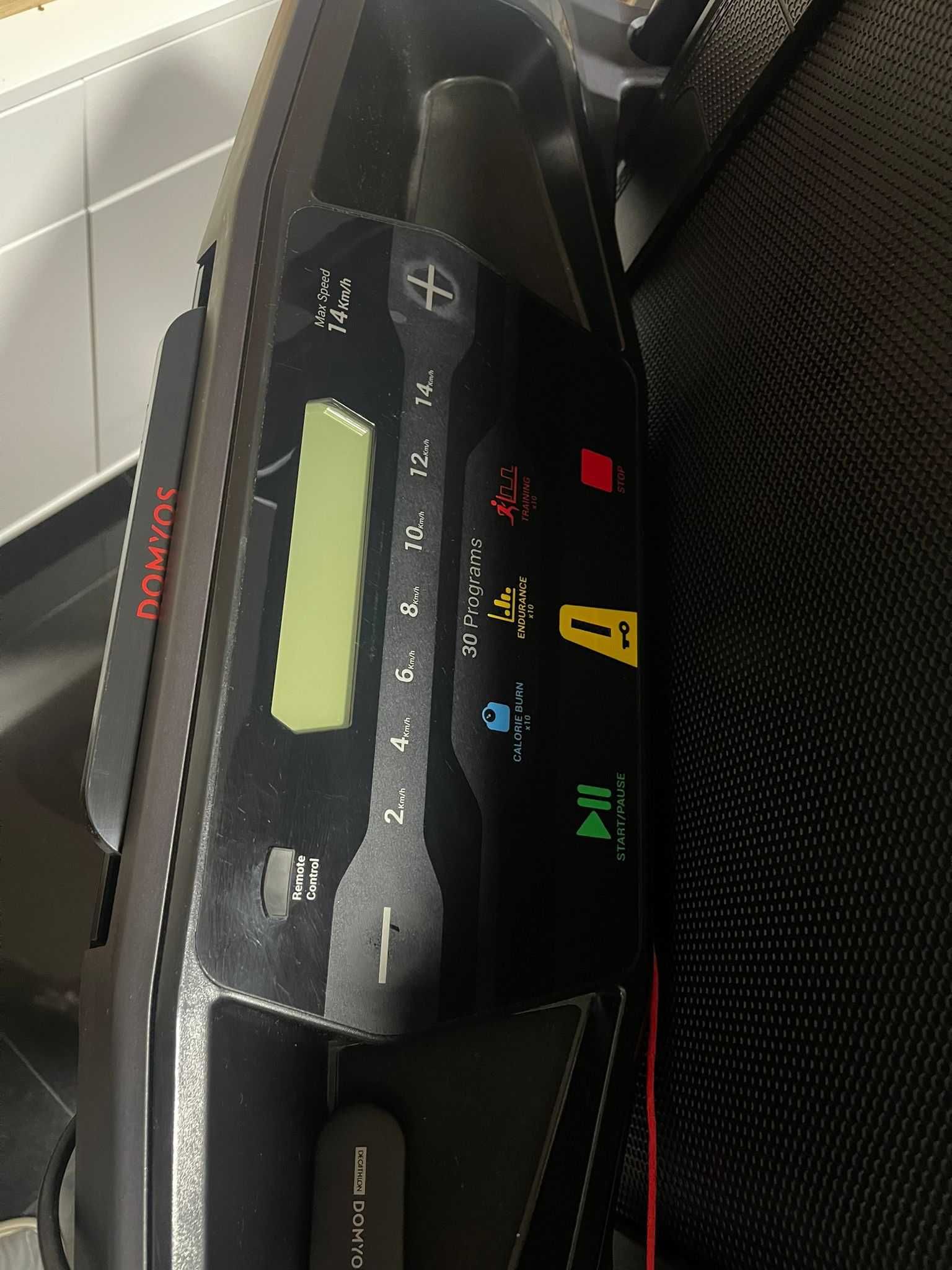 (Como NOVA) Passadeira de Corrida RUN100E, 14 km/h