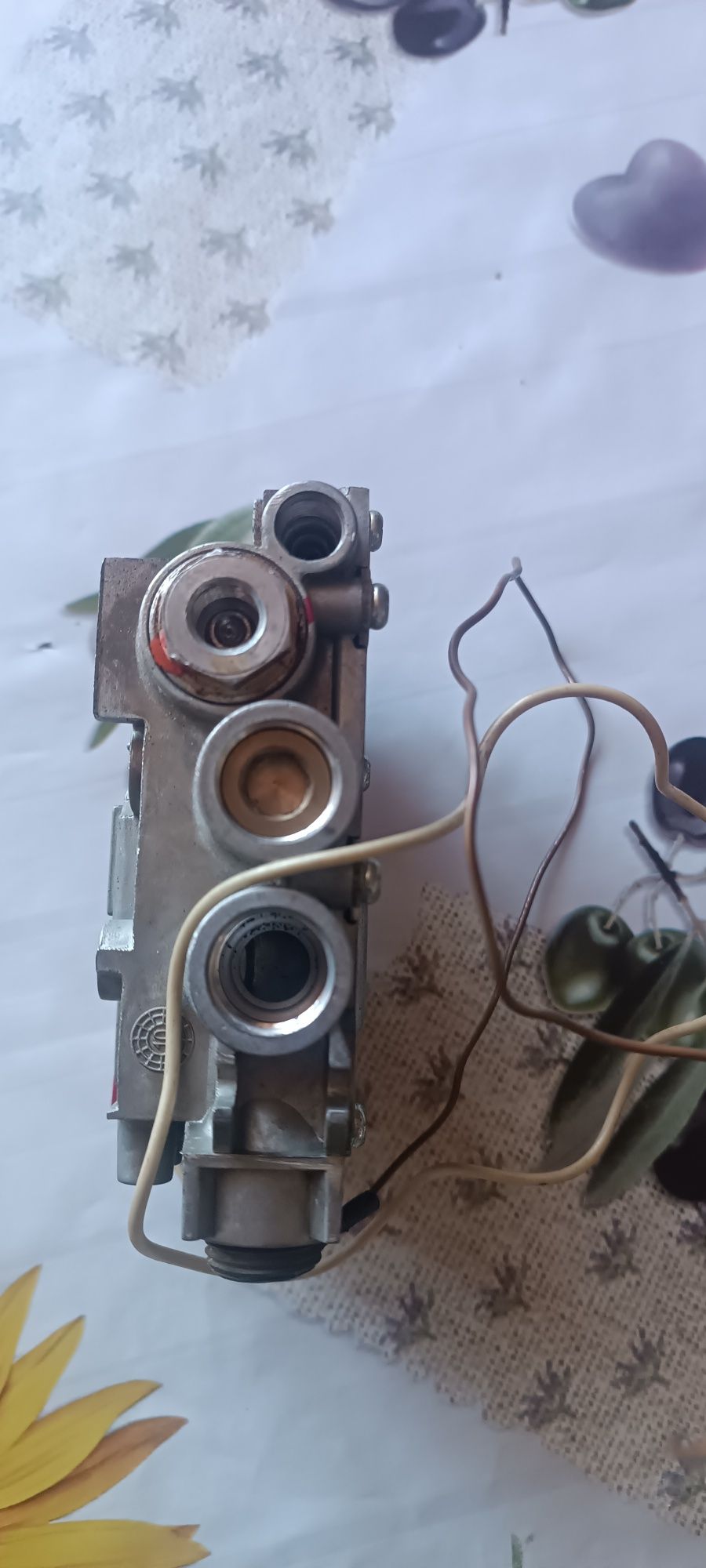 Продам автоматики Heneywell V5475G