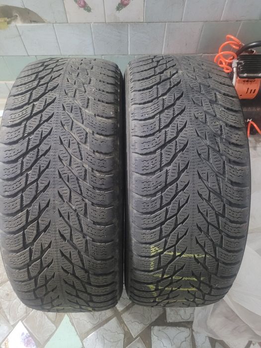 Гума автомобільна зимова Nokian Tyres Hakkapeliitta  245/60R18