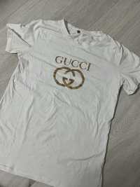 Tshirt z logo gucci m / l