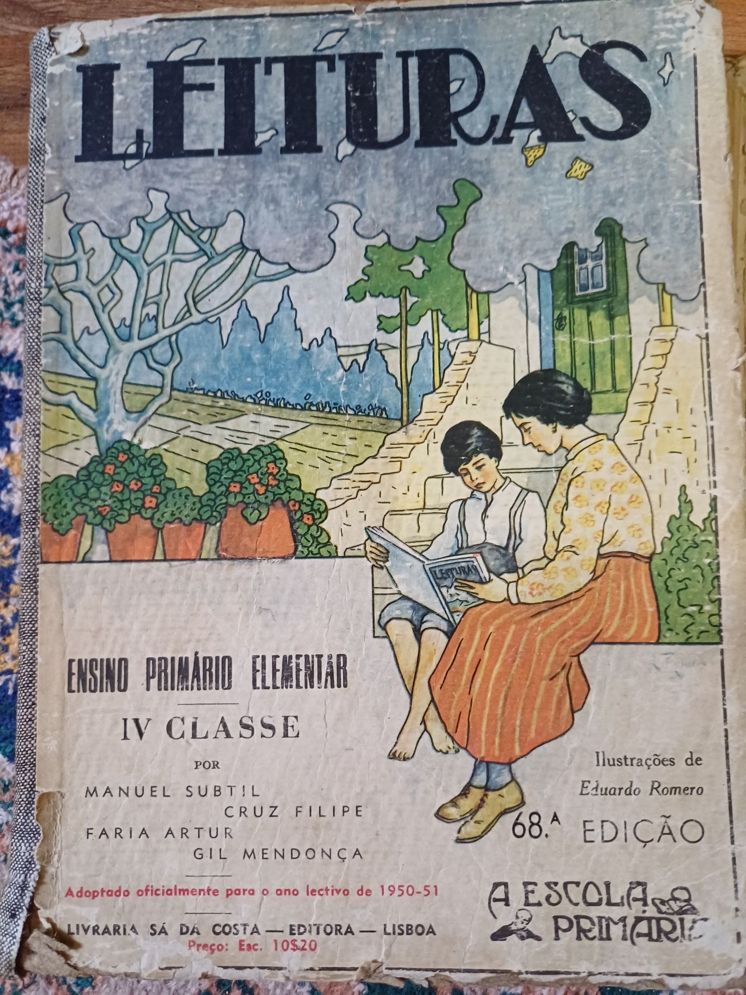 Livro de leitura 4 classe e cadernos diarios