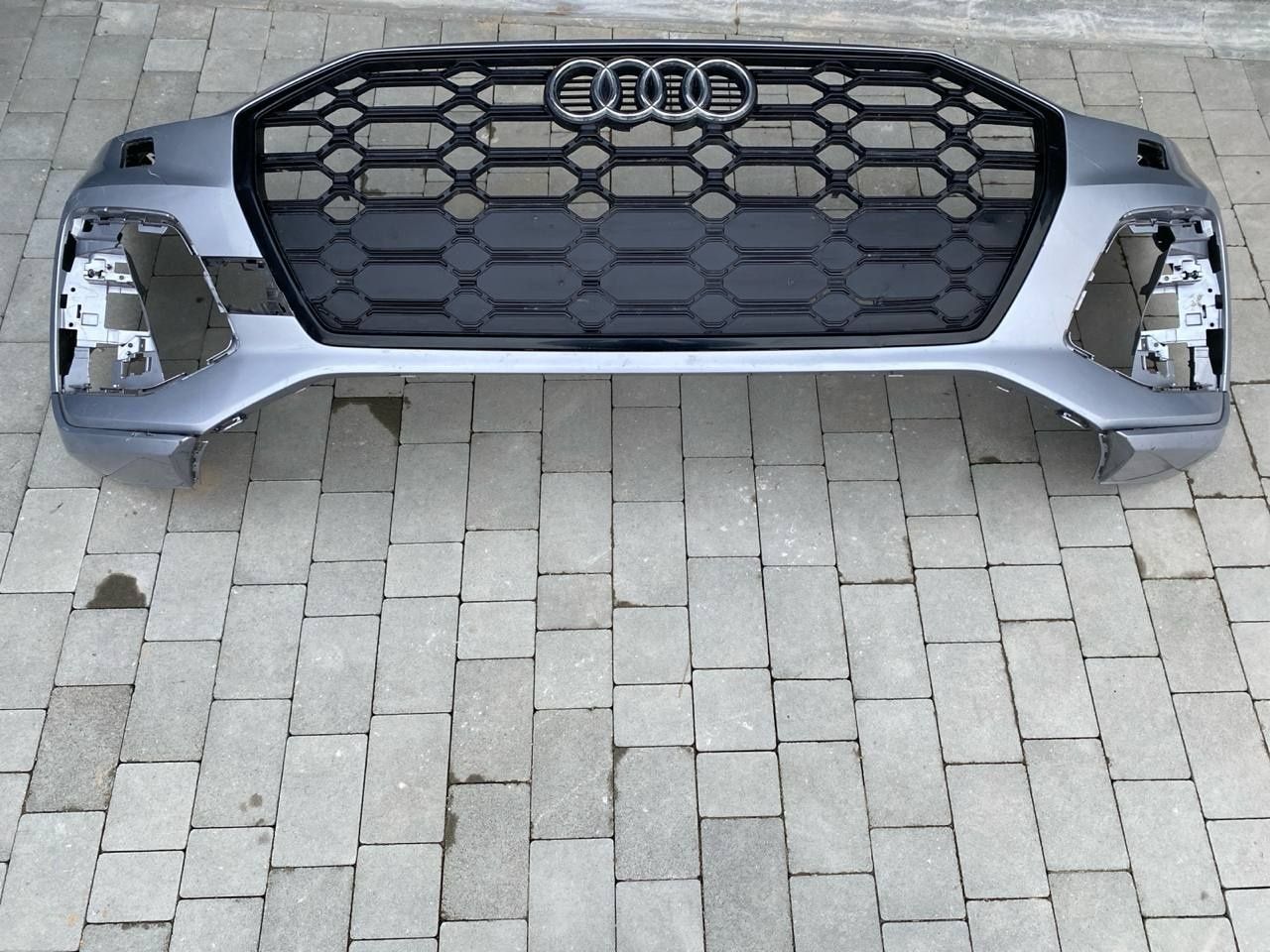Audi q5 80a рестайл sline  бампер передній