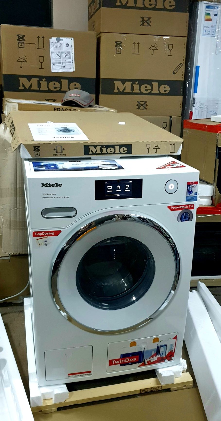 Стиральная машина Miele  WSR 863 WRS /1650€  нового поколения с WiFi