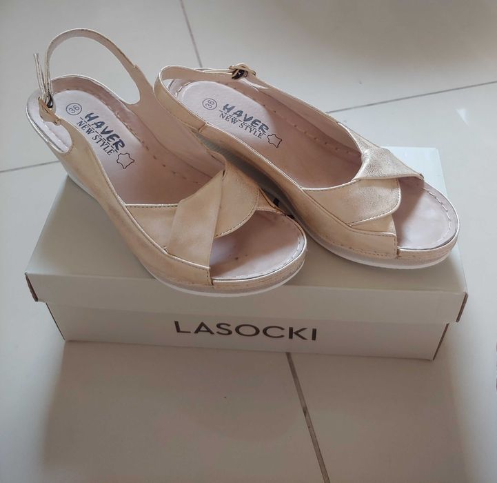 Sandały damskie 36 na koturnie