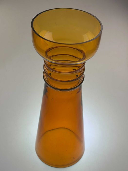 Wazon Huta Zawiercie M. Słaboń szkło kolorowe miodowe PRL wys 26.7 cm