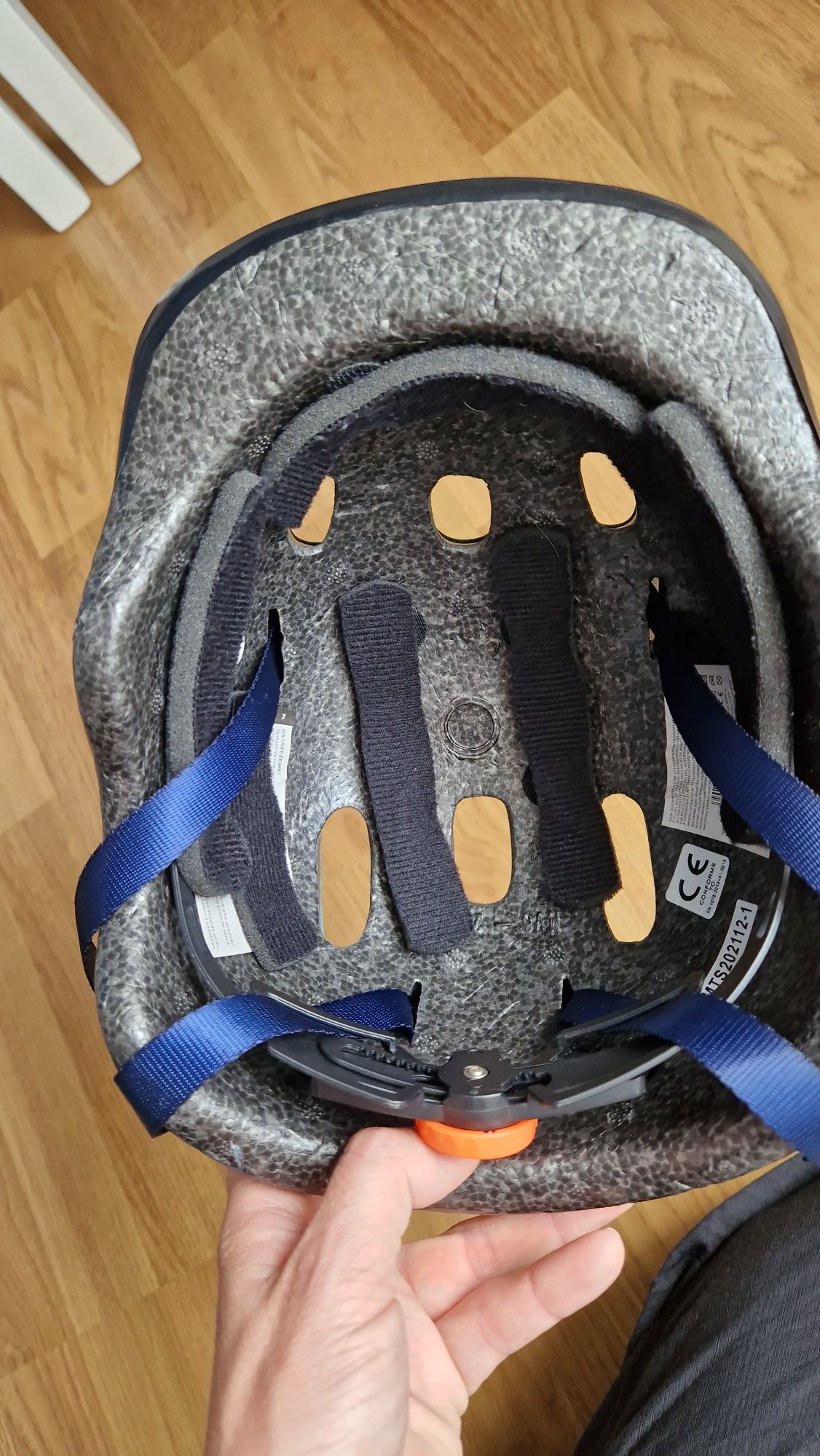 Zielony kask dla dziecka Coolslide jak nowy S 48-52