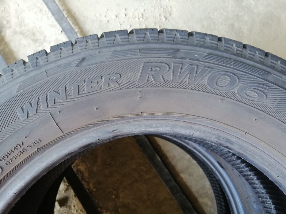 205/65R16C 107/105T Hankook Winter RW06