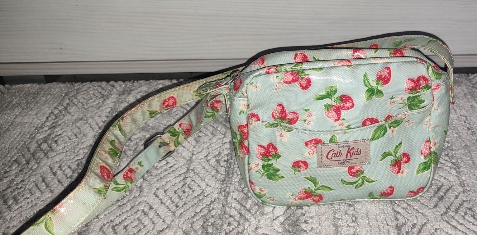 Torebka Cath Kidston Kids truskawki na ramię