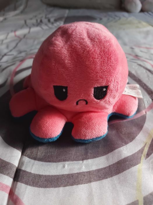 peluche emoji polvo reversível